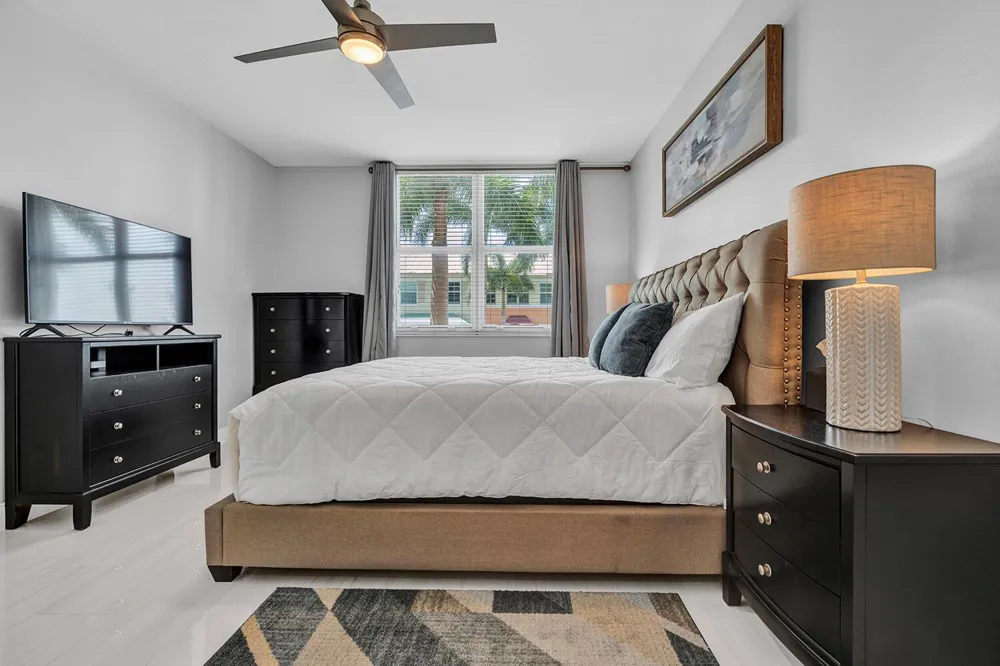802 W Windward Way #217 Lantana, FL 33462