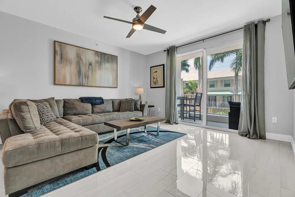 802 W Windward Way #217 Lantana, FL 33462