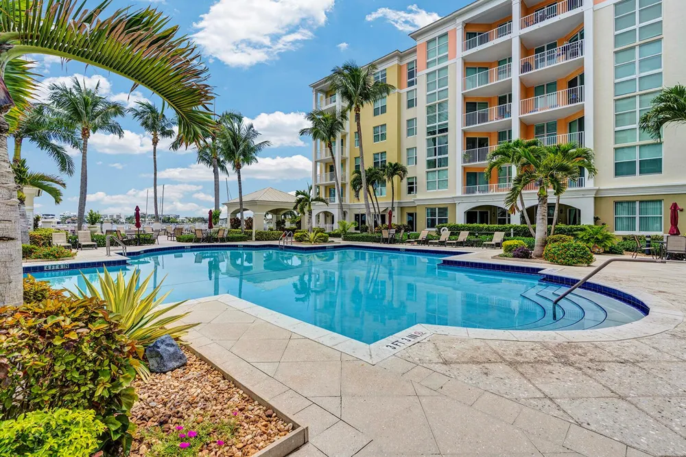 802 W Windward Way #217 Lantana, FL 33462