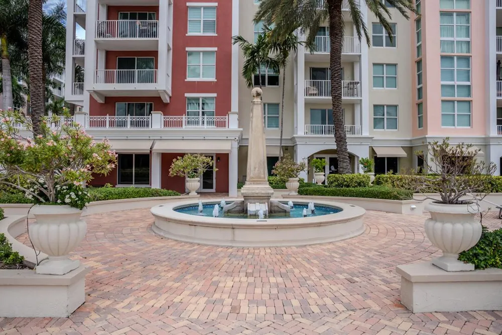 802 W Windward Way #217 Lantana, FL 33462