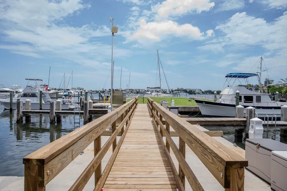802 W Windward Way #217 Lantana, FL 33462