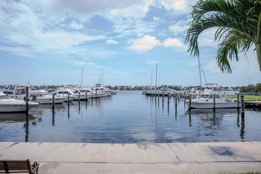 802 W Windward Way #217 Lantana, FL 33462