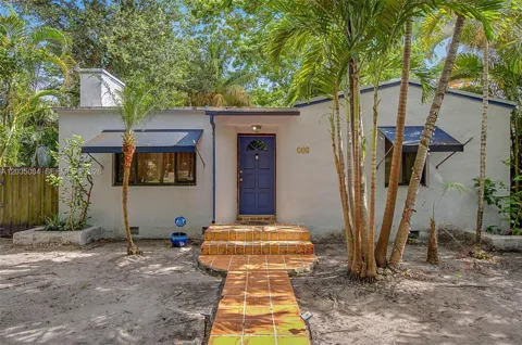 583 NW 47th St