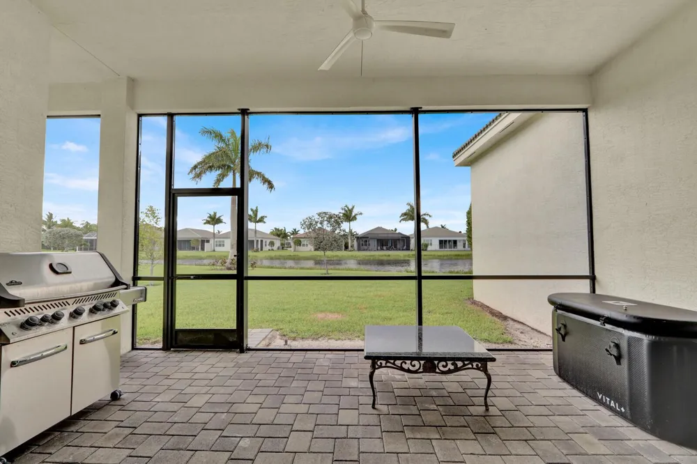 9939 Great Barrier Trail Boynton Beach, FL 33473