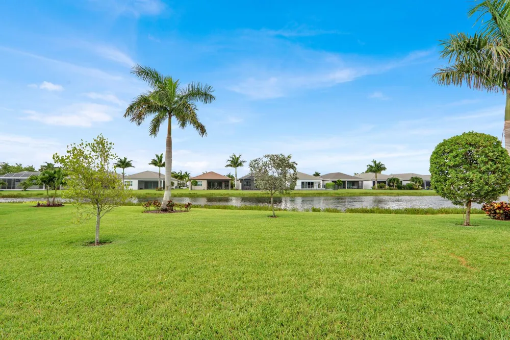 9939 Great Barrier Trail Boynton Beach, FL 33473