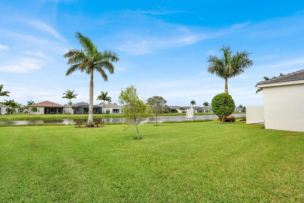 9939 Great Barrier Trail Boynton Beach, FL 33473