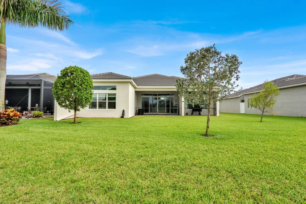 9939 Great Barrier Trail Boynton Beach, FL 33473