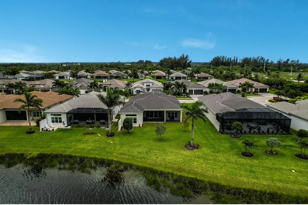 9939 Great Barrier Trail Boynton Beach, FL 33473
