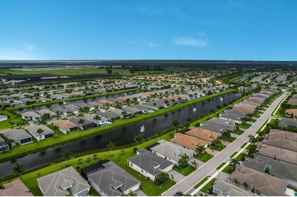 9939 Great Barrier Trail Boynton Beach, FL 33473