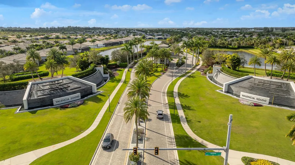 9939 Great Barrier Trail Boynton Beach, FL 33473