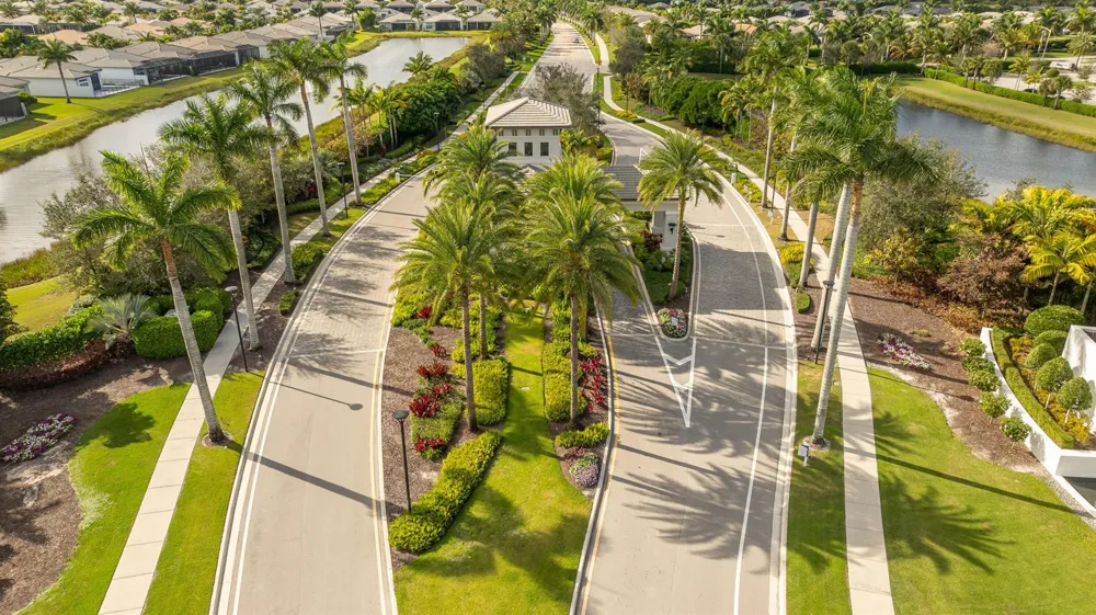 9939 Great Barrier Trail Boynton Beach, FL 33473