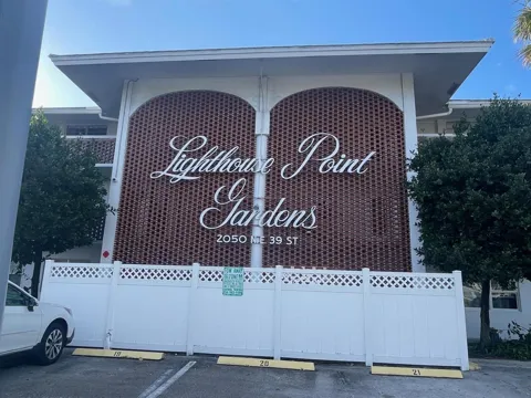 2050 NE 39th Street #211w