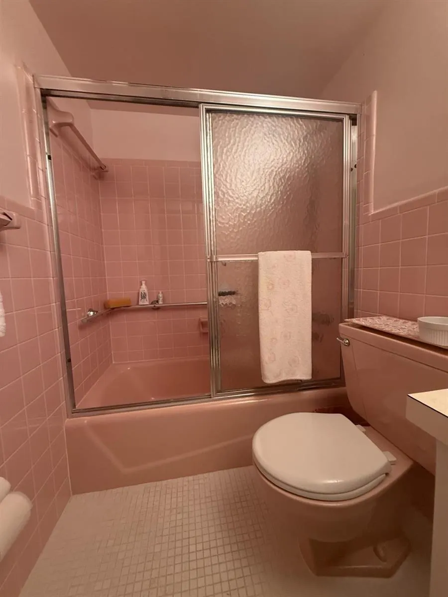 2050 NE 39th Street #211w Lighthouse Point, FL 33064