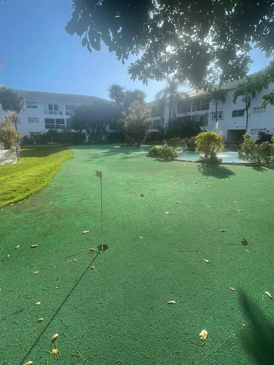 2050 NE 39th Street #211w Lighthouse Point, FL 33064