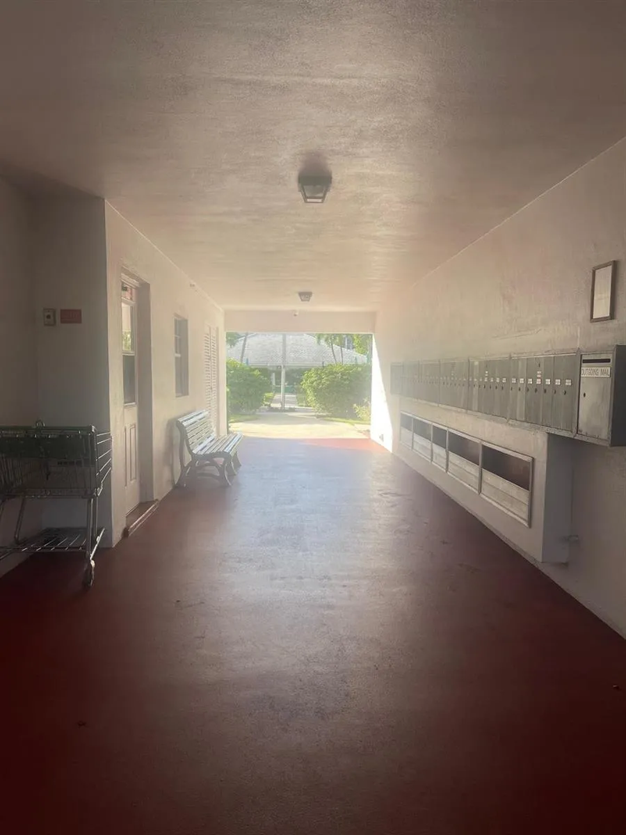 2050 NE 39th Street #211w Lighthouse Point, FL 33064