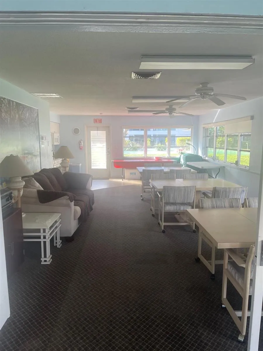 2050 NE 39th Street #211w Lighthouse Point, FL 33064