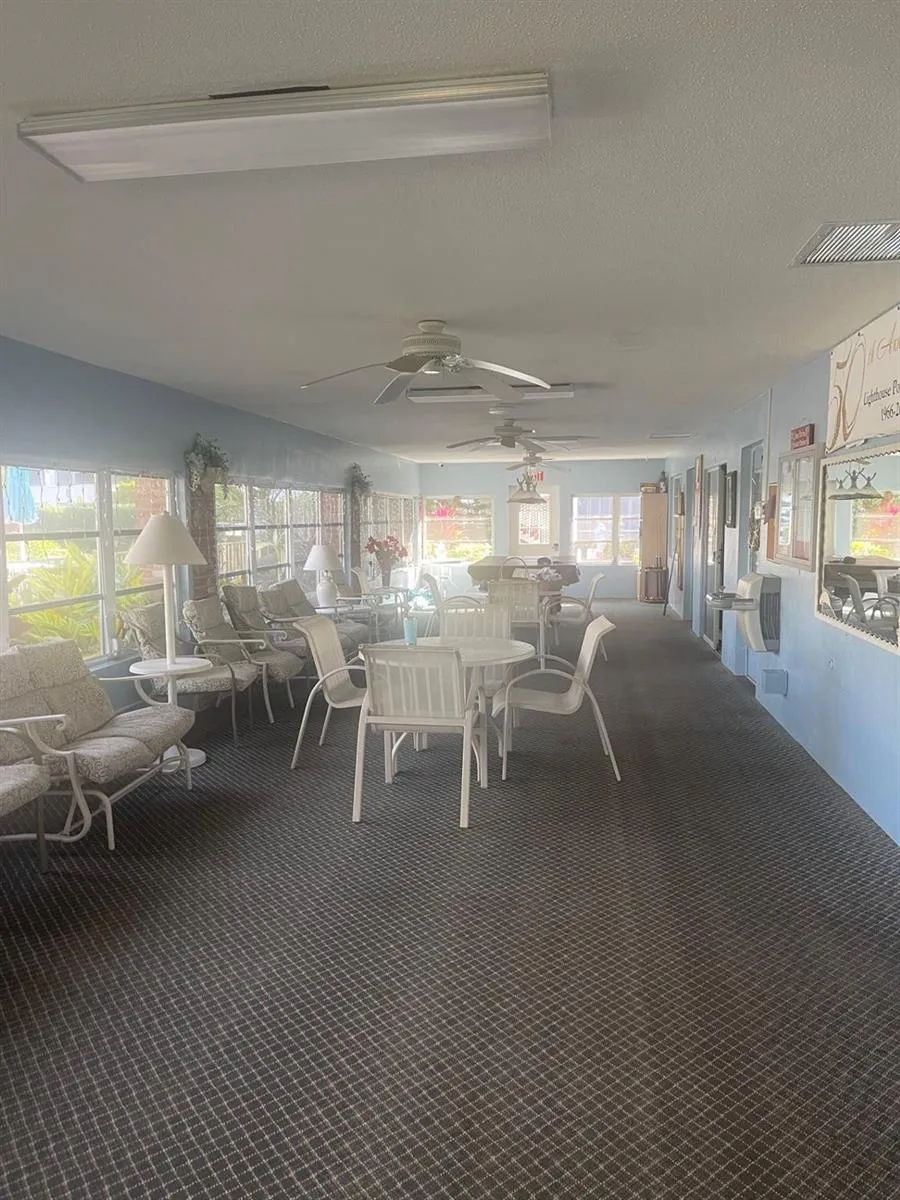 2050 NE 39th Street #211w Lighthouse Point, FL 33064