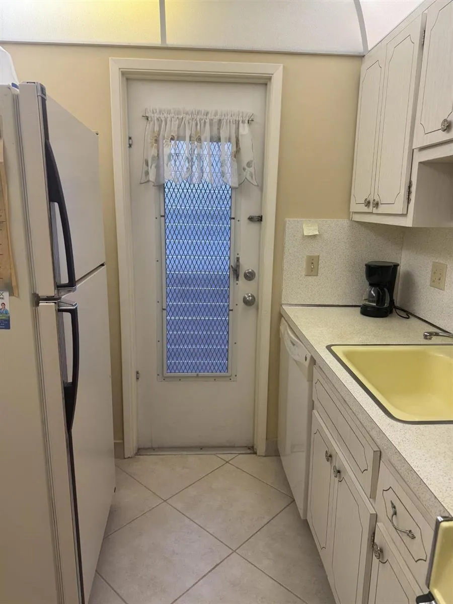 2050 NE 39th Street #211w Lighthouse Point, FL 33064