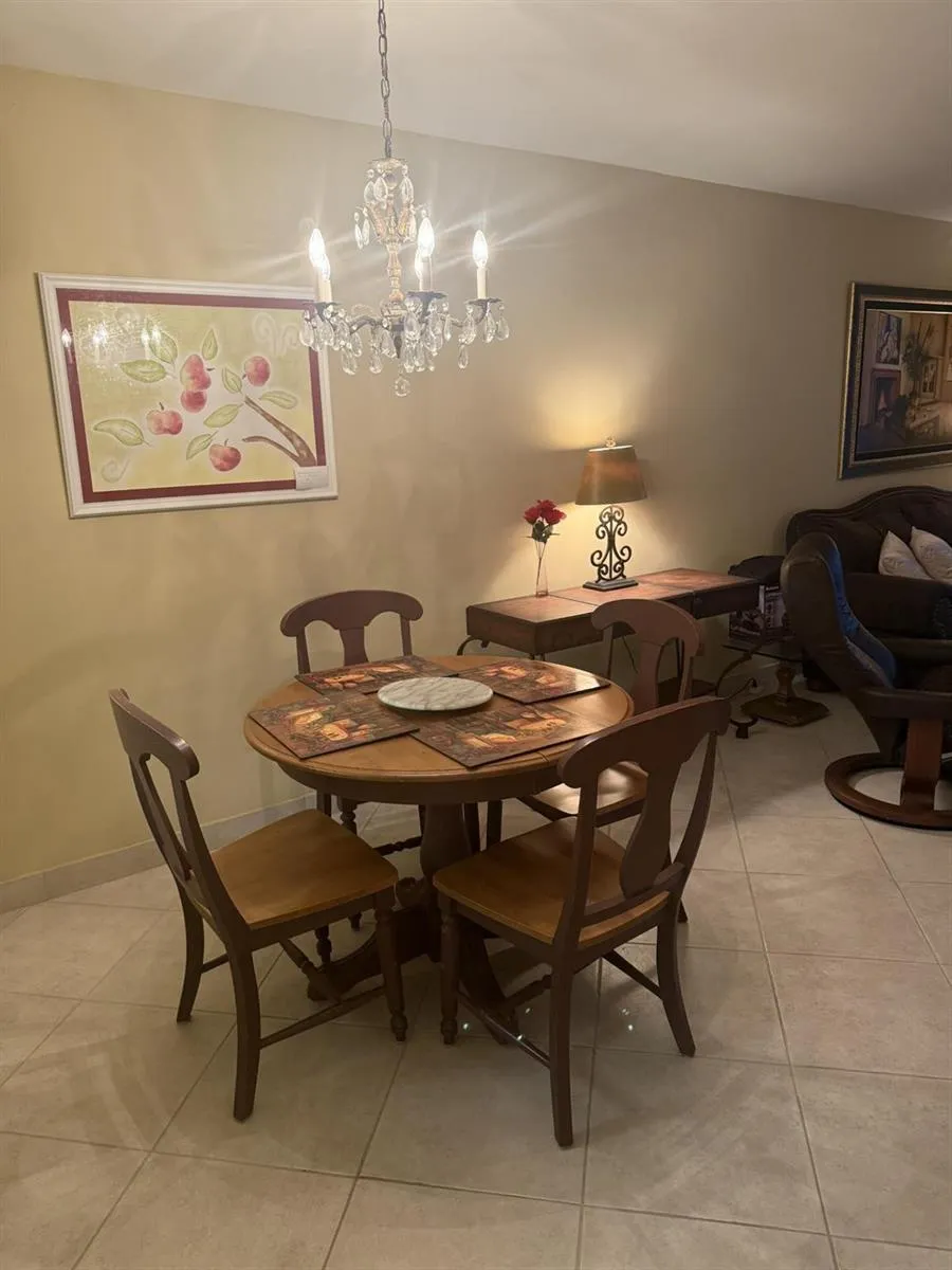 2050 NE 39th Street #211w Lighthouse Point, FL 33064