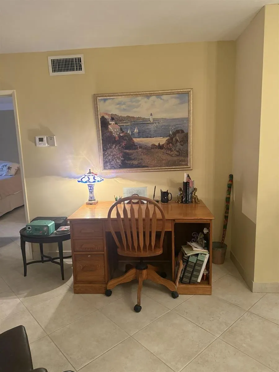 2050 NE 39th Street #211w Lighthouse Point, FL 33064