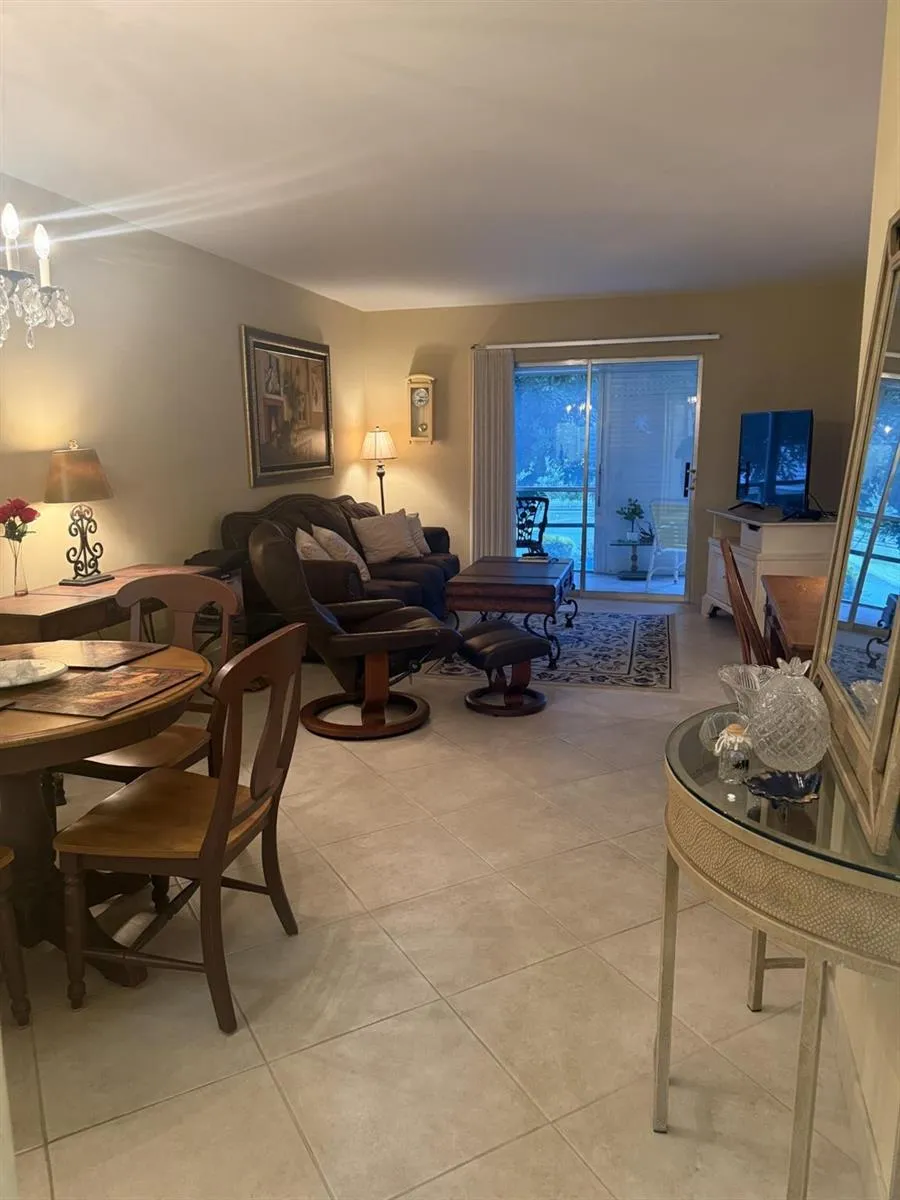 2050 NE 39th Street #211w Lighthouse Point, FL 33064