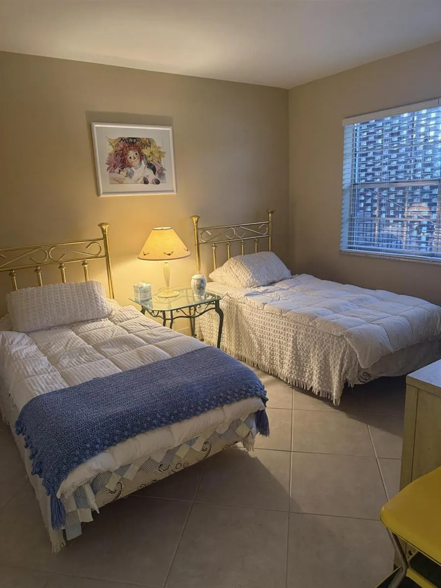 2050 NE 39th Street #211w Lighthouse Point, FL 33064