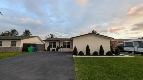 11640 NW 32nd Manor