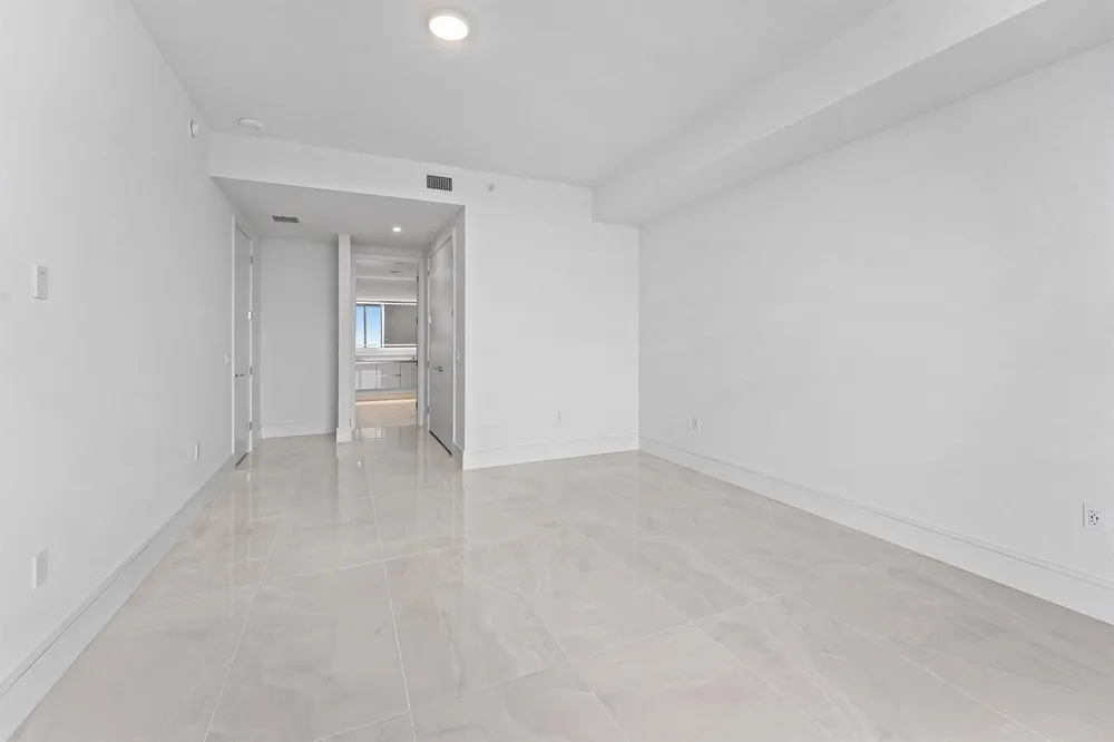 220 Lake Shore Drive #2005 Lake Park, FL 33403