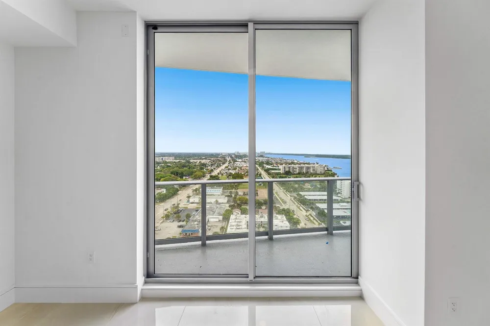 220 Lake Shore Drive #2005 Lake Park, FL 33403