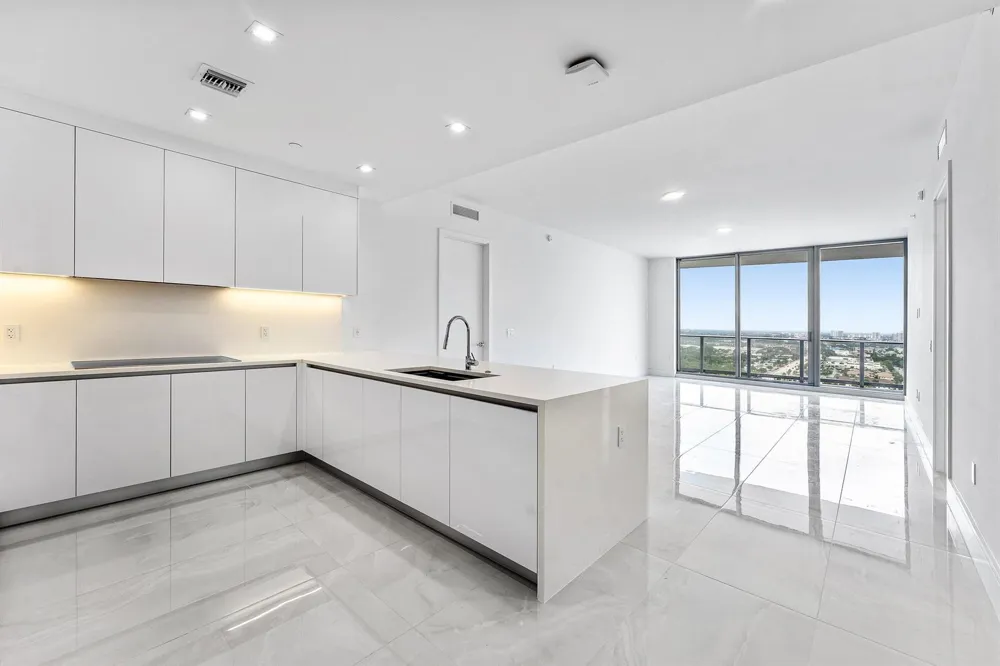 220 Lake Shore Drive #2005 Lake Park, FL 33403