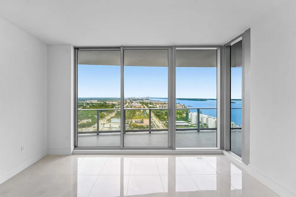 220 Lake Shore Drive #2005 Lake Park, FL 33403