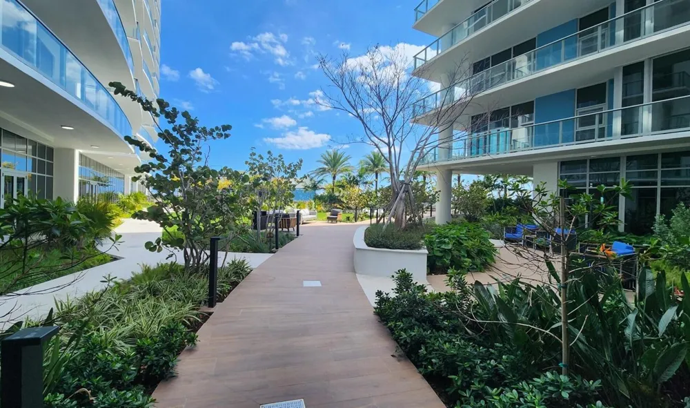 220 Lake Shore Drive #2005 Lake Park, FL 33403