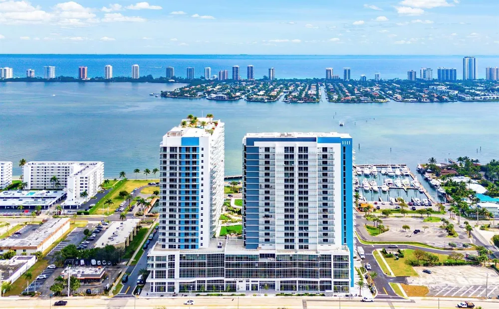 220 Lake Shore Drive #2005 Lake Park, FL 33403