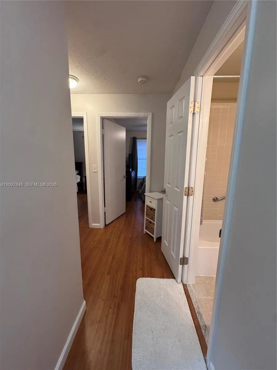 12204 NW 36th Pl Sunrise, FL 33323