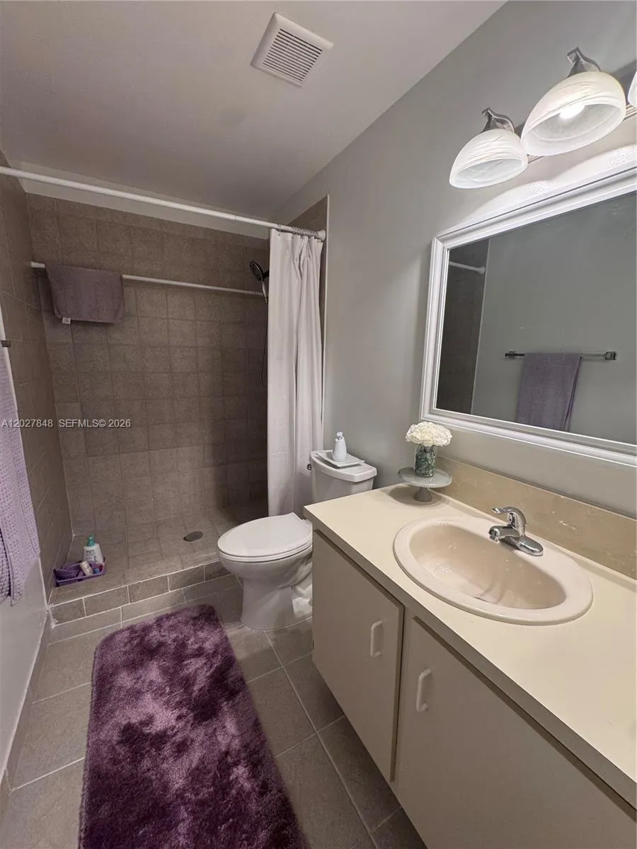 12204 NW 36th Pl Sunrise, FL 33323