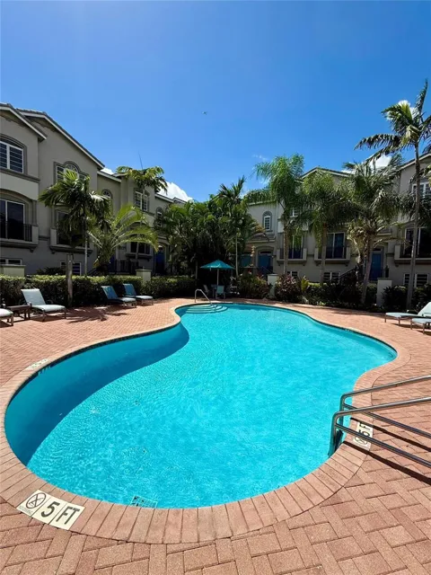 1951 Coral Heights Boulevard #402