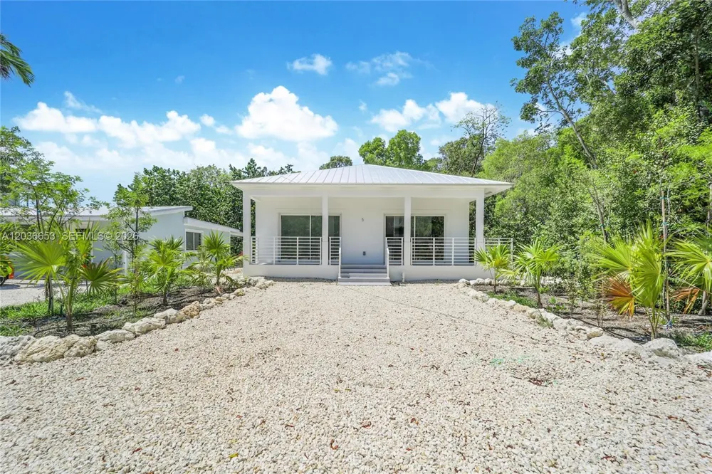 5 Bowen Dr Key Largo, FL 33037