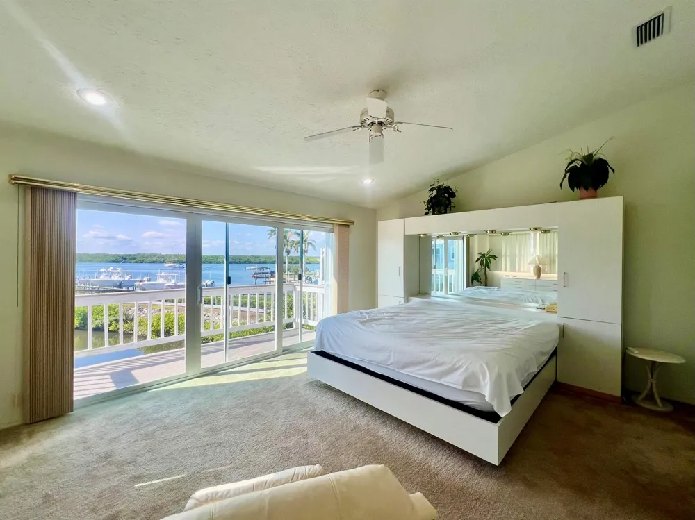 2486 Harbour Cove Drive Hutchinson Island, FL 34949