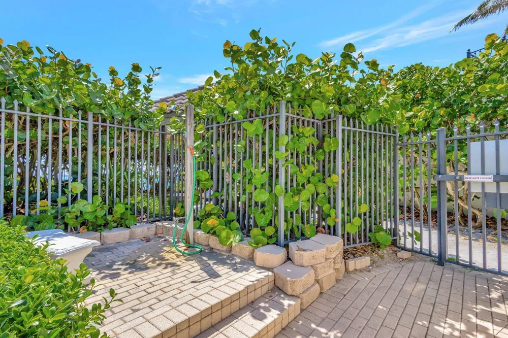 800 Ocean Drive #404 Juno Beach, FL 33408