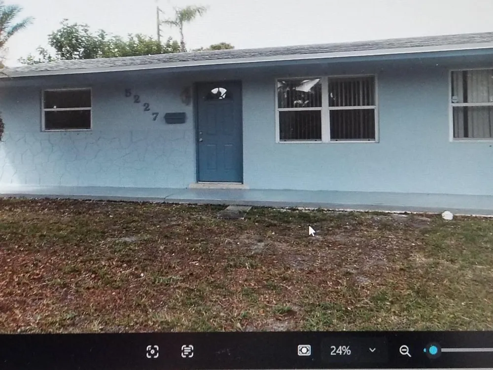 5227 SW 94th Avenue Cooper City, FL 33328