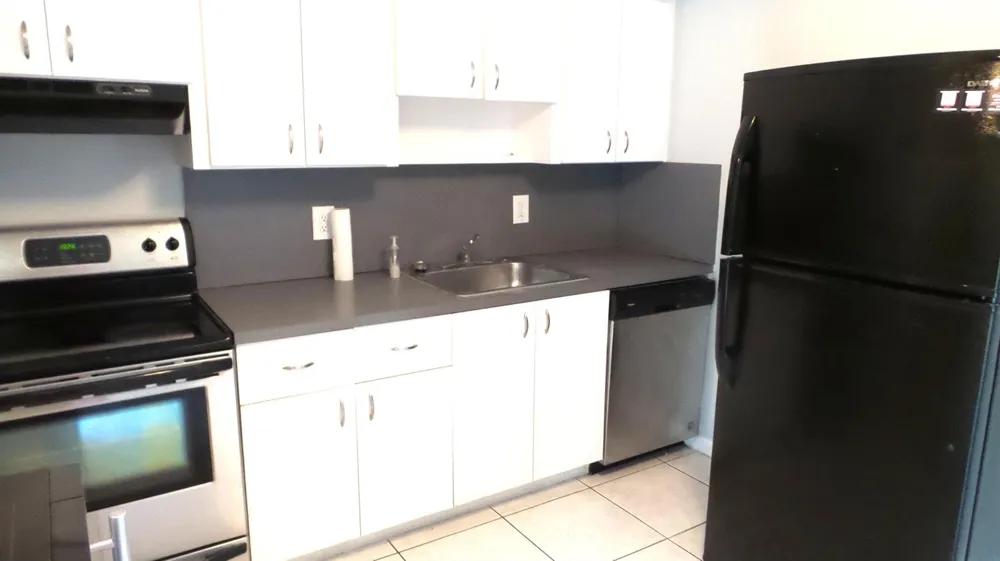 5227 SW 94th Avenue Cooper City, FL 33328