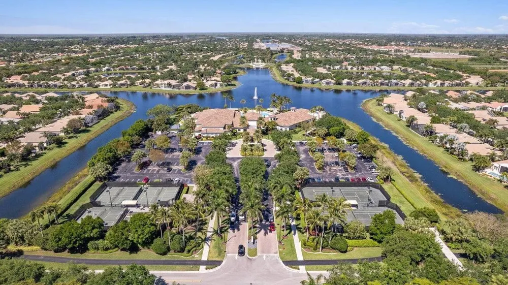7803 Sundial Harbor Pt. Lake Worth, FL 33467