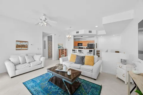 10520 SW Stephanie Way SW #2-203