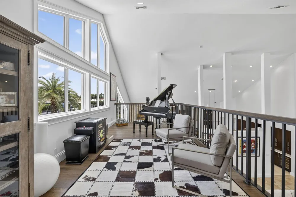 2920 NE 47th Street Lighthouse Point, FL 33064