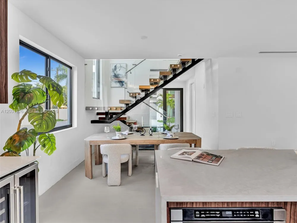4656 SW 32nd Ave #B1 Dania Beach, FL 33312