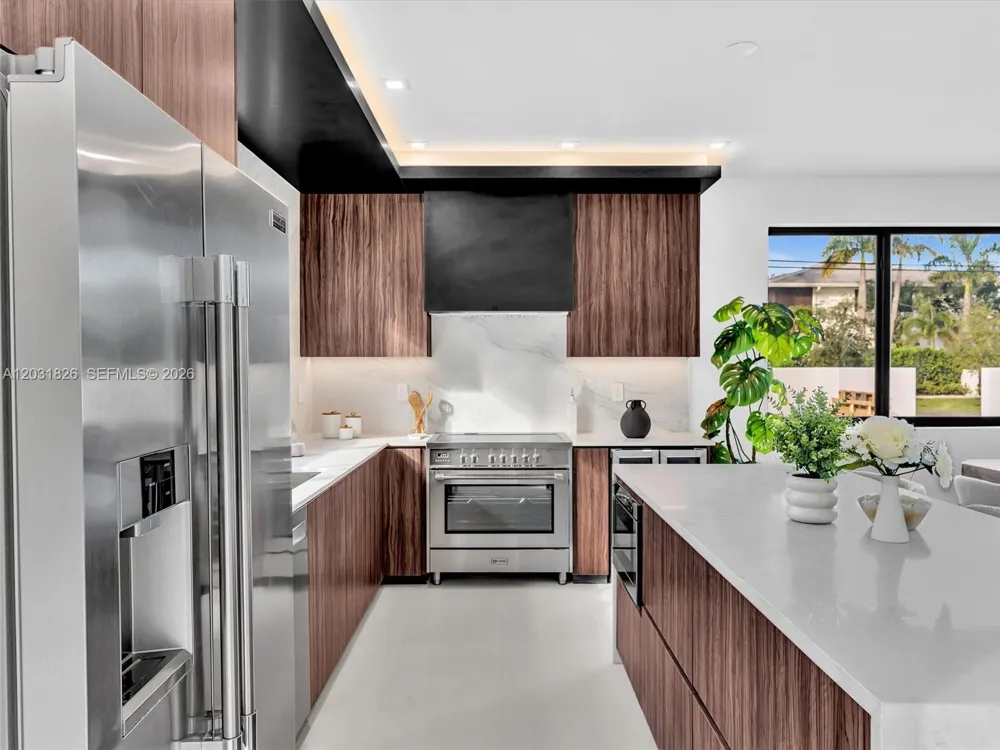 4656 SW 32nd Ave #B1 Dania Beach, FL 33312
