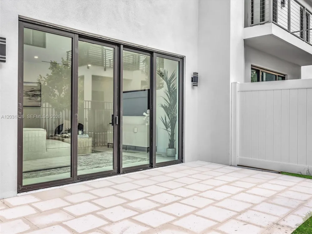 4656 SW 32nd Ave #B1 Dania Beach, FL 33312