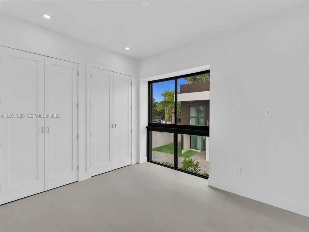 4656 SW 32nd Ave #B1 Dania Beach, FL 33312