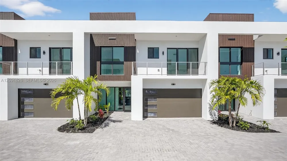 4656 SW 32nd Ave #B1 Dania Beach, FL 33312