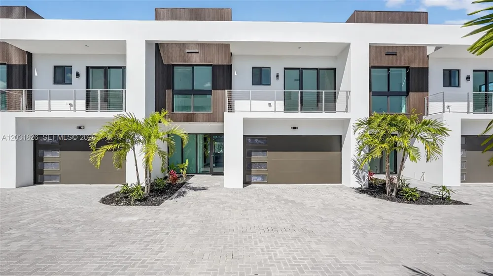 4656 SW 32nd Ave #B1 Dania Beach, FL 33312